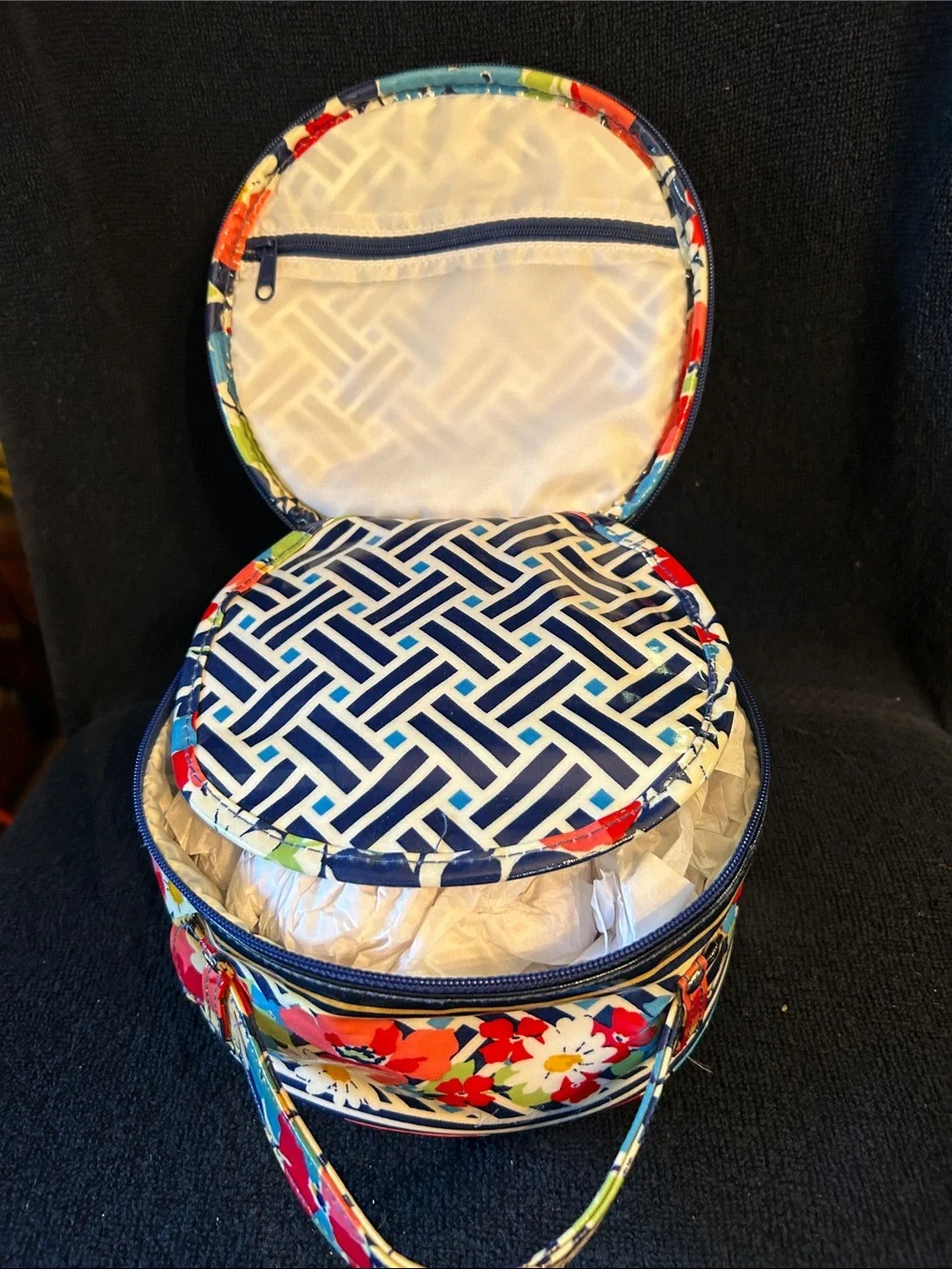 Vera Bradley round cosmetic